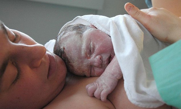 Interjú Dr. Bálint Balázs szülész-nőgyógyász szakorvossal: oxytocin, epidurális érzéstelenítés